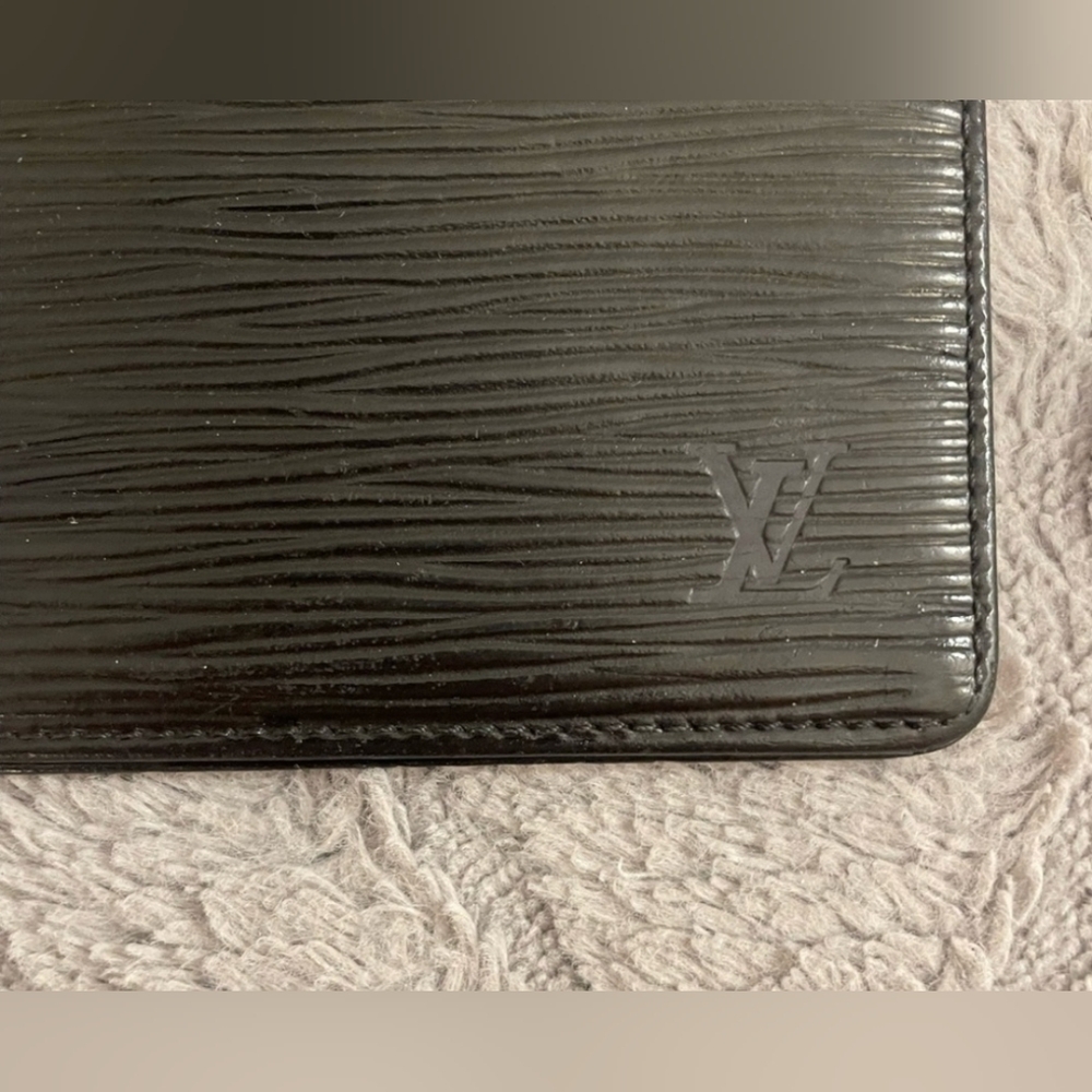 Louis Vuitton Epi Leather Black Card Holder  EUC - Picture 4 of 11